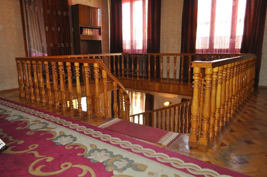 Guest House Cico Telavi Exterior photo