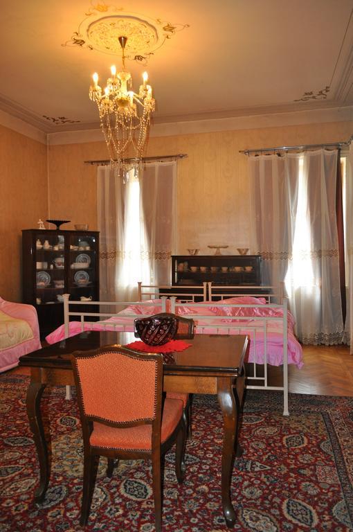 Guest House Cico Telavi Exterior photo