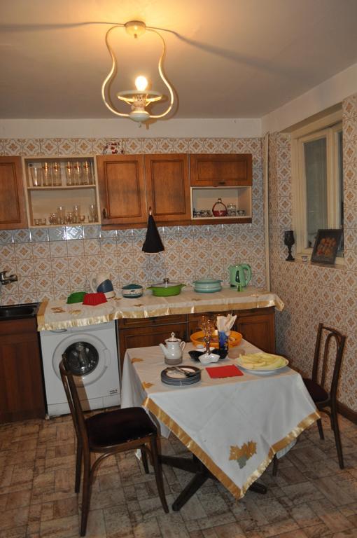 Guest House Cico Telavi Exterior photo